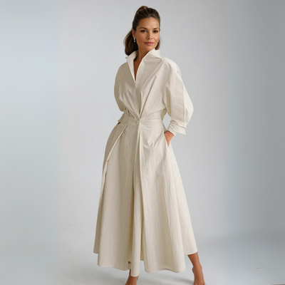 Skräddarsydd Skjortklänning – Minimalistisk Styrka med Naturlig Grace
