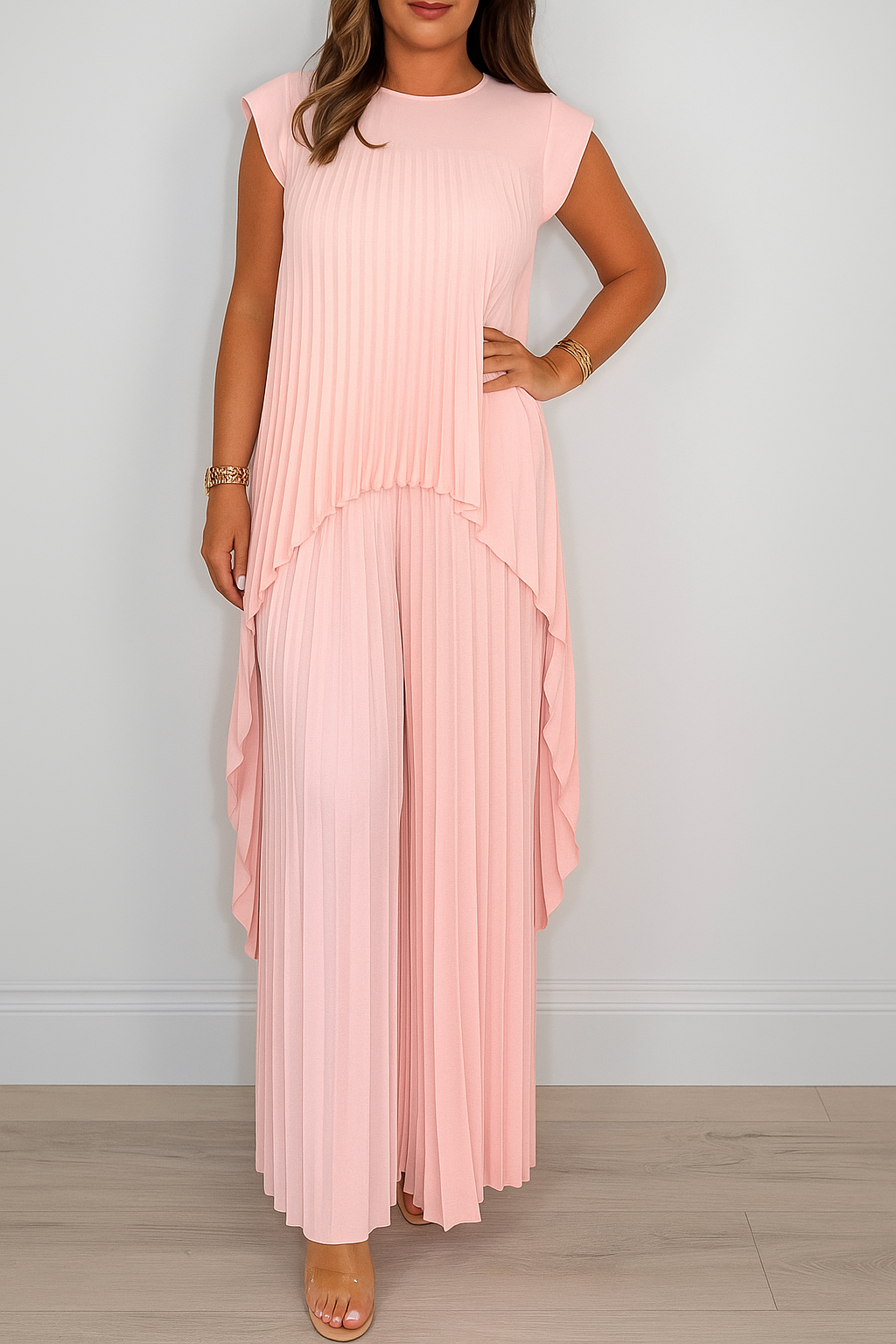 Elegant Plisserad Byxdress – Självförtroende i Varje Rörelse