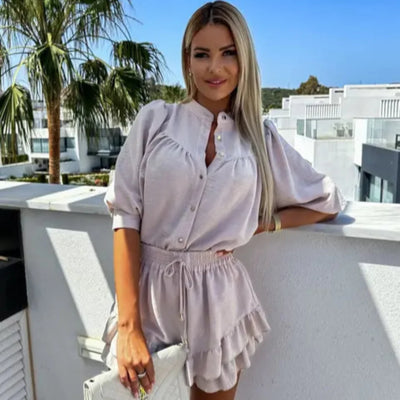 Rynkad Skjorta & Shorts Set – Chic, Flirtig & Sommarglad
