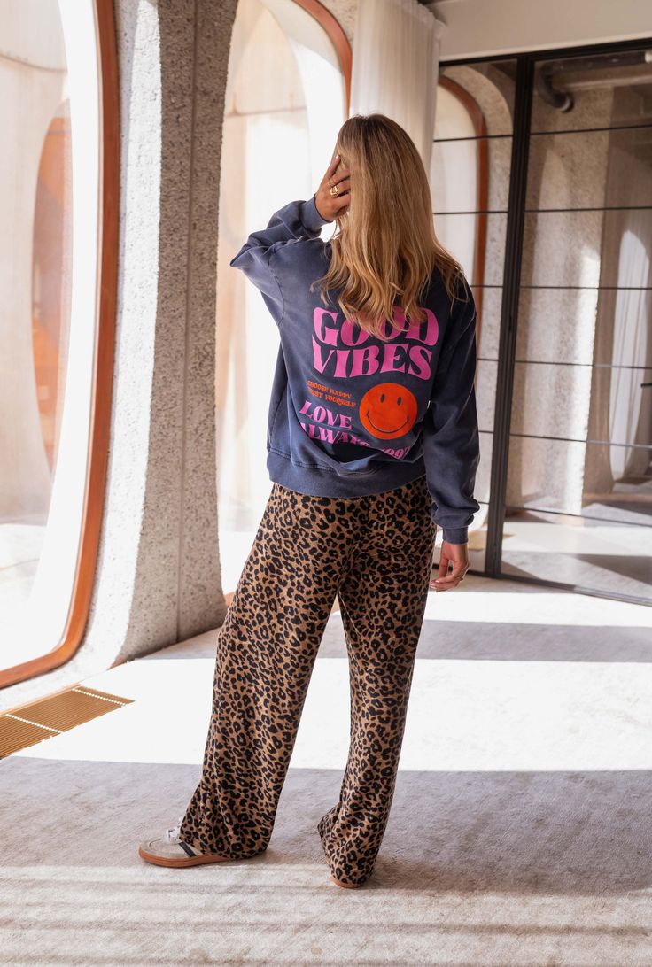 Leopardbyxor i Vardaglig Stil – Okomplicerad Attityd, Frihet Varje Dag