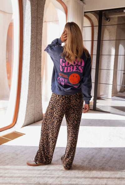 Leopardbyxor i Vardaglig Stil – Okomplicerad Attityd, Frihet Varje Dag